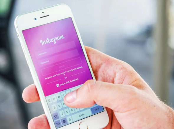 Jungkook’s Latest IG Story Stirs Backlash Amid Dating Rumors